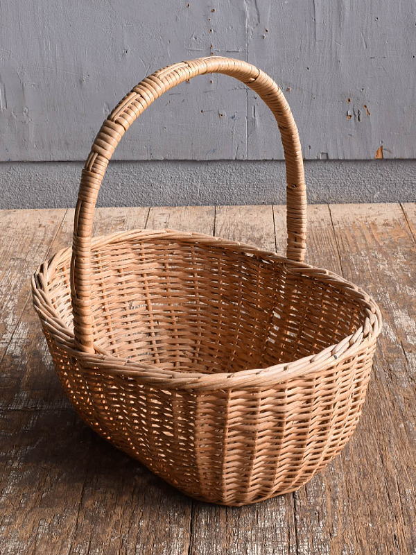 イギリス アンティーク バスケット　籐かご　ガーデニング 12692