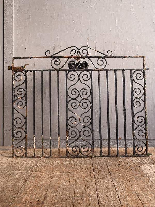 イギリスアンティーク アイアンフェンス ゲート柵 ガーデニング 12791