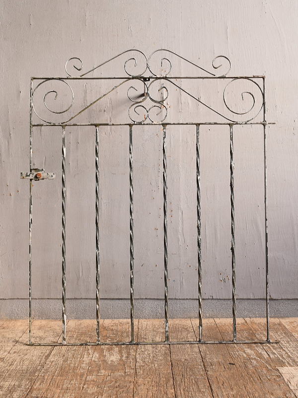 イギリスアンティーク アイアンフェンス ゲート柵 ガーデニング 12792