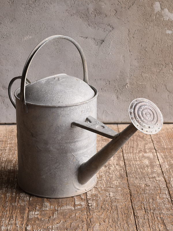 イギリス アンティーク ブリキ製 ジョウロ ガーデニング 13068