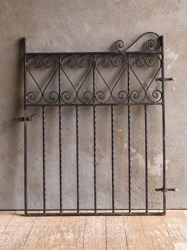 イギリスアンティーク アイアンフェンス ゲート柵 ガーデニング 13088