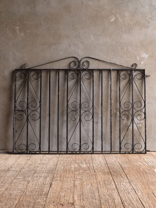 イギリスアンティーク アイアンフェンス ゲート柵 ガーデニング 13092