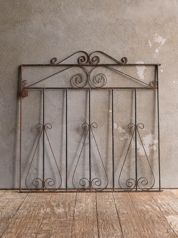 イギリスアンティーク アイアンフェンス ゲート柵 ガーデニング 13112