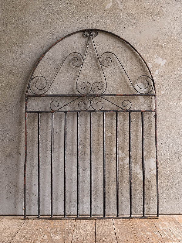 イギリスアンティーク アイアンフェンス ゲート柵 ガーデニング 13118