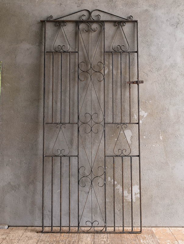 イギリスアンティーク アイアンフェンス ゲート柵 ガーデニング 13205