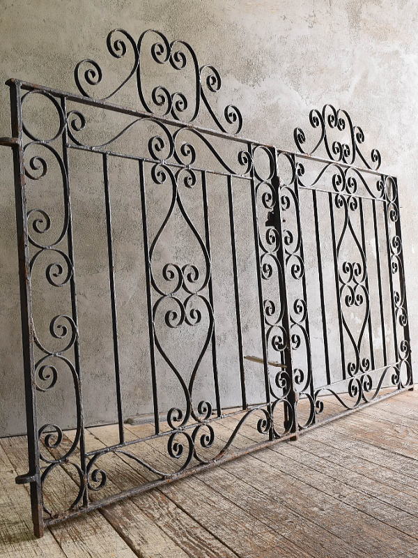 イギリスアンティーク アイアンフェンス ゲート柵 ガーデニング 13209