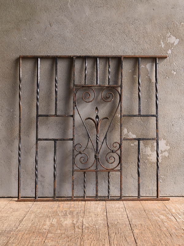 イギリスアンティーク アイアンフェンス ゲート柵 ガーデニング 13263
