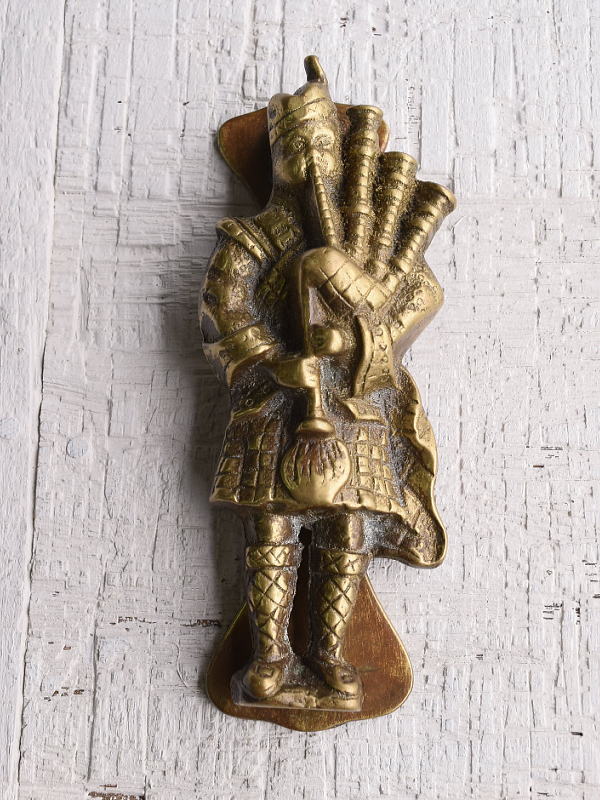イギリス アンティーク 真鍮製ドアノッカー　 13296