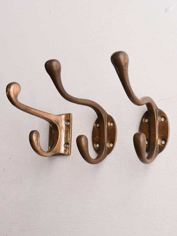 イギリス アンティーク　真鍮製コートフック×3　13307