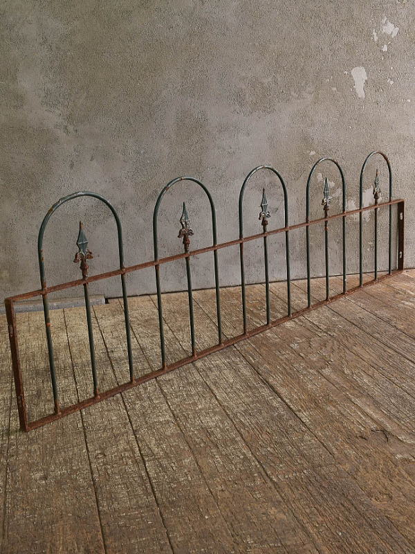 イギリスアンティーク アイアンフェンス ゲート柵 ガーデニング 13387