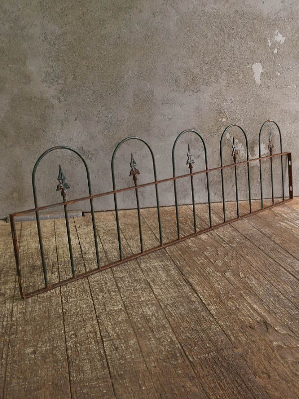 イギリスアンティーク アイアンフェンス ゲート柵 ガーデニング 13388