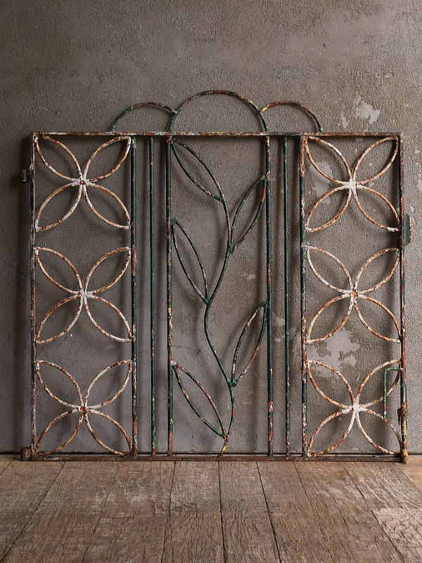 イギリスアンティーク アイアンフェンス ゲート柵 ガーデニング 13533