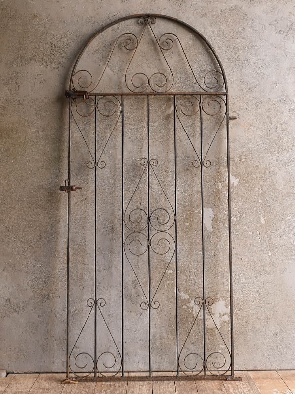 イギリスアンティーク アイアンフェンス ゲート柵 ガーデニング 13552