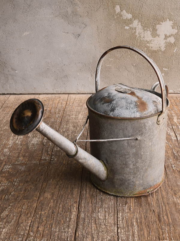 イギリス アンティーク ブリキ製 ジョウロ ガーデニング 13571