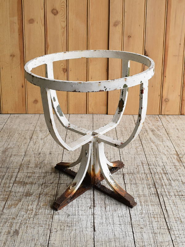 イギリス アンティーク アイアンプラントポットホルダー　8905