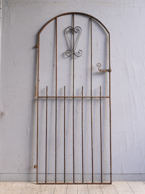 イギリスアンティーク アイアンフェンス ゲート柵 ガーデニング 90