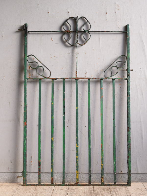 イギリスアンティーク アイアンフェンス ゲート柵 ガーデニング 10476