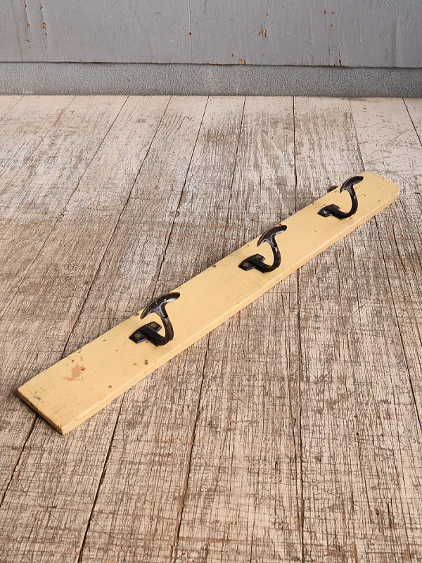 フレンチ　 アンティーク　壁掛けコートフック 3連 10490