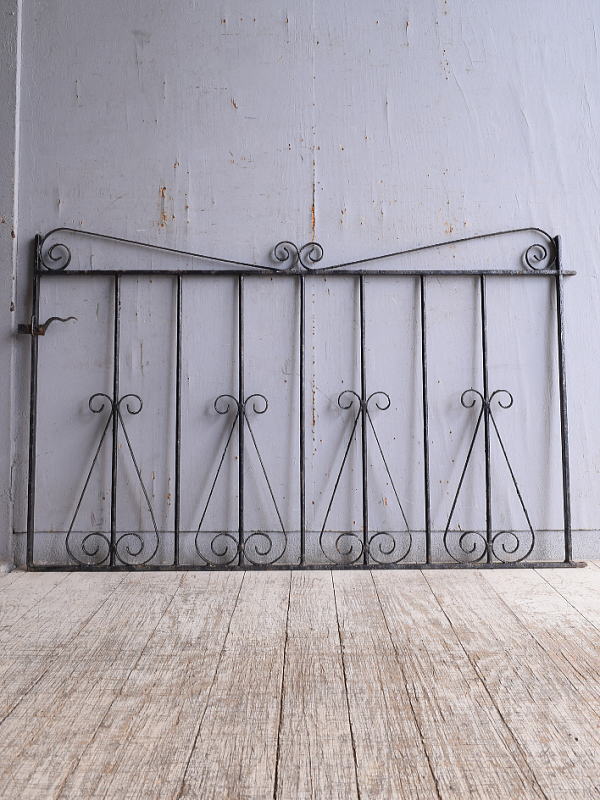 イギリス アンティーク アイアンフェンス ゲート柵 ガーデニング 10777