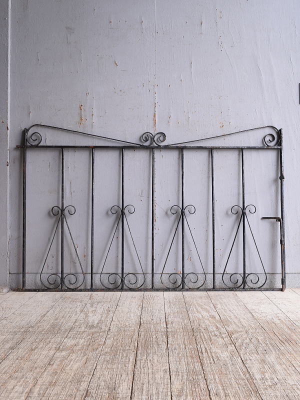 イギリス アンティーク アイアンフェンス ゲート柵 ガーデニング 10778