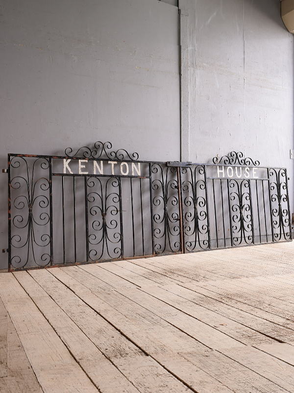 イギリスアンティーク アイアンフェンス ゲート柵 ガーデニング 10850