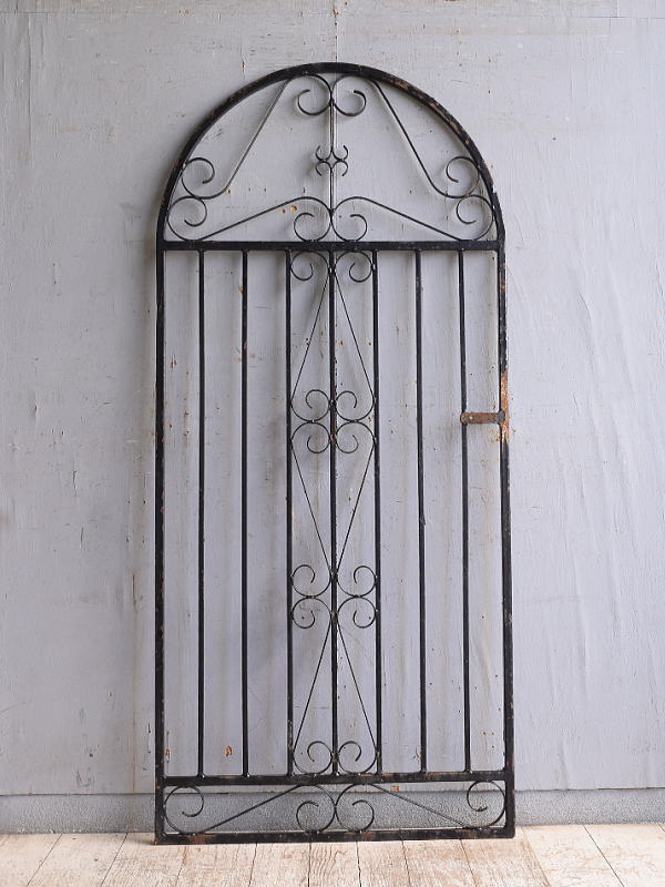 イギリスアンティーク アイアンフェンス ゲート柵 ガーデニング 10913