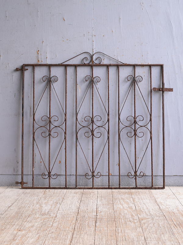 イギリスアンティーク アイアンフェンス ゲート柵 ガーデニング 10953