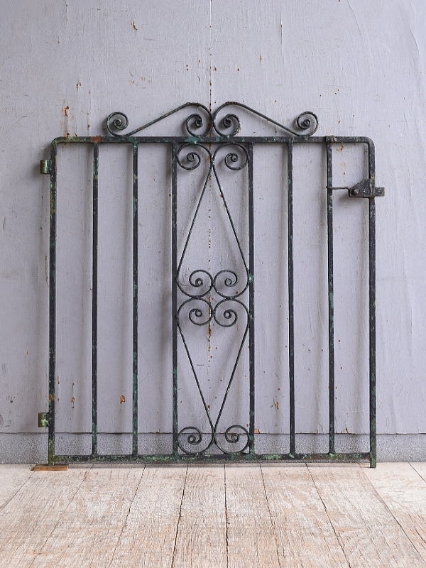 イギリスアンティーク アイアンフェンス ゲート柵 ガーデニング 10955