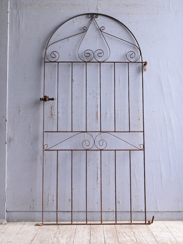 イギリスアンティーク アイアンフェンス ゲート柵 ガーデニング 10965