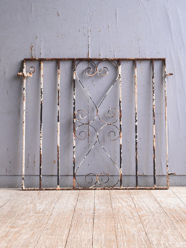 イギリスアンティーク アイアンフェンス ゲート柵 ガーデニング 10967