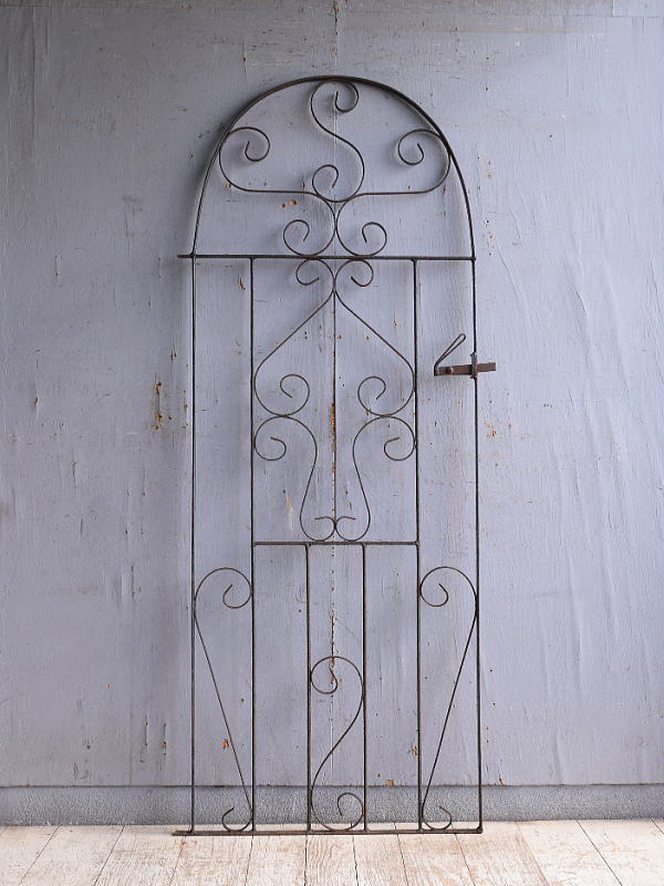 イギリスアンティーク アイアンフェンス ゲート柵 ガーデニング 10969