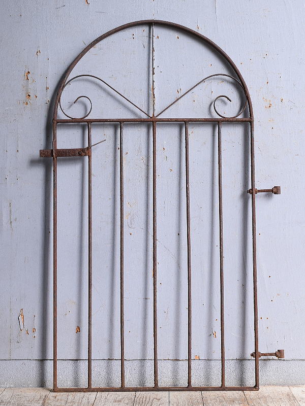 イギリスアンティーク アイアンフェンス ゲート柵 ガーデニング 11089