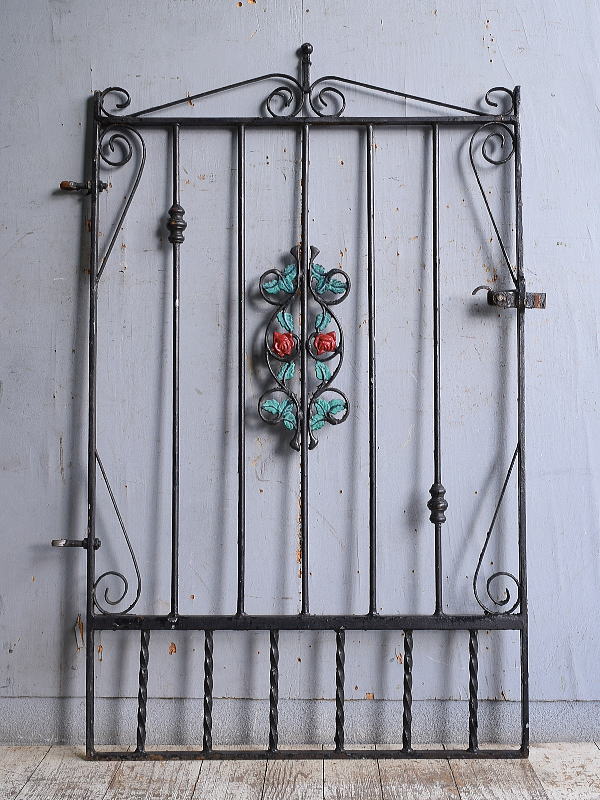 イギリスアンティーク アイアンフェンス ゲート柵 ガーデニング 11105