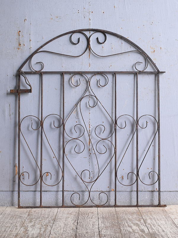 イギリスアンティーク アイアンフェンス ゲート柵 ガーデニング 11207