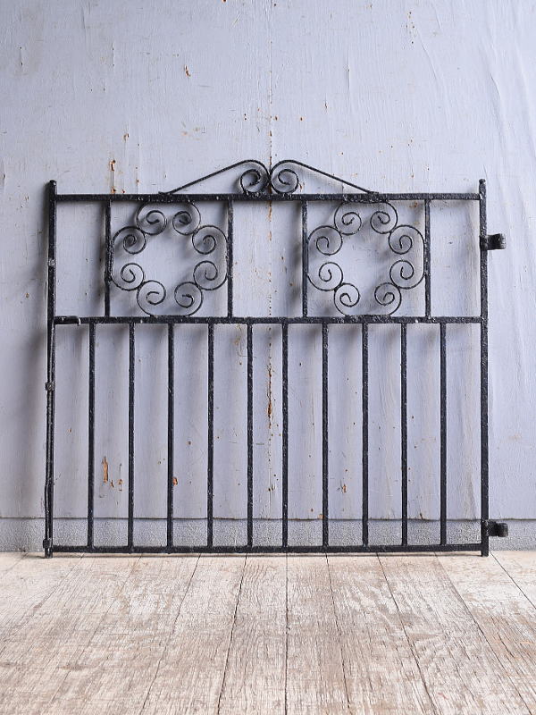 イギリスアンティーク アイアンフェンス ゲート柵 ガーデニング 11212