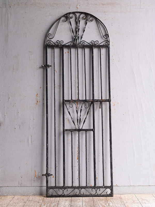 イギリスアンティーク アイアンフェンス ゲート柵 ガーデニング 11490