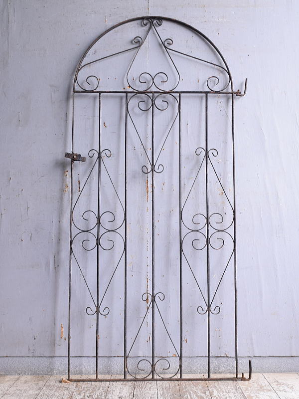 イギリスアンティーク アイアンフェンス ゲート柵 ガーデニング 11537