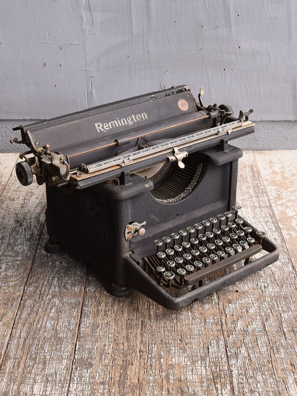 イギリスアンティーク タイプライター ディスプレイ 11641