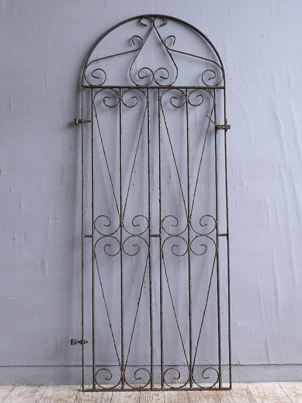 イギリスアンティーク アイアンフェンス ゲート柵 ガーデニング 11720