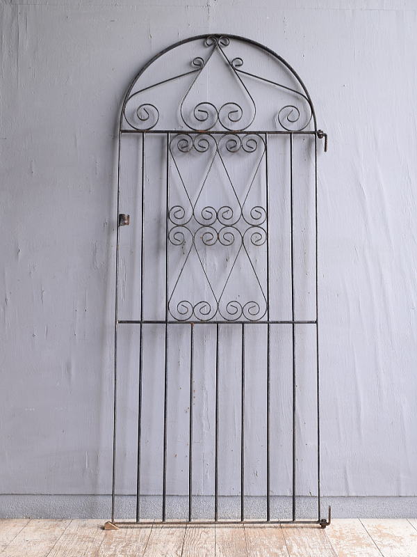 イギリスアンティーク アイアンフェンス ゲート柵 ガーデニング 11746