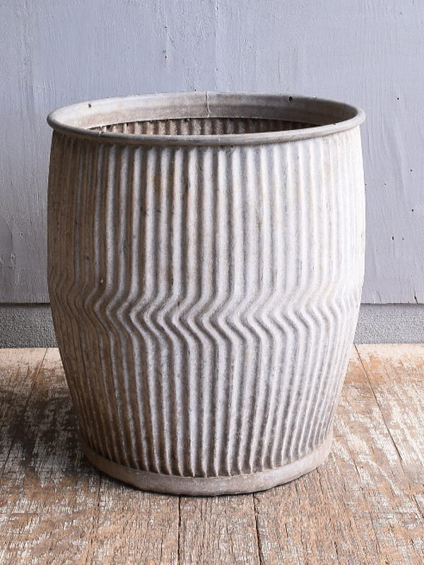 イギリス　アンティーク　ブリキ製　ウォッシングタブ ディスプレイ ガーデニング 11881