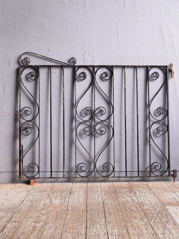 イギリスアンティーク アイアンフェンス ゲート柵 ガーデニング 12035
