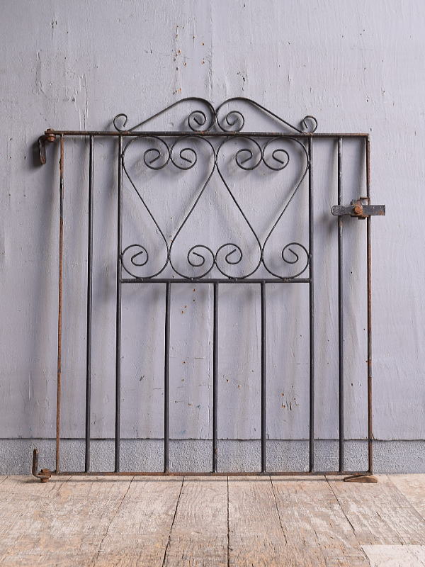 イギリスアンティーク アイアンフェンス ゲート柵 ガーデニング 12229
