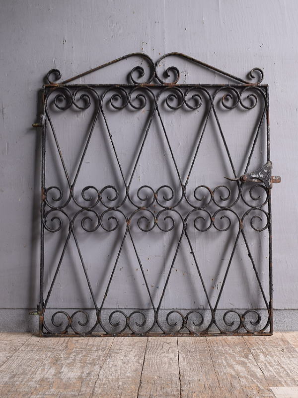 イギリスアンティーク アイアンフェンス ゲート柵 ガーデニング 12238