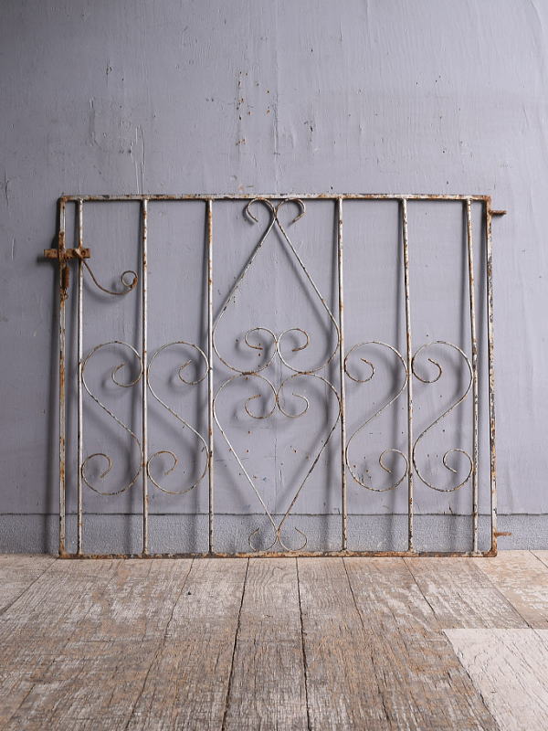 イギリスアンティーク アイアンフェンス ゲート柵 ガーデニング 12243