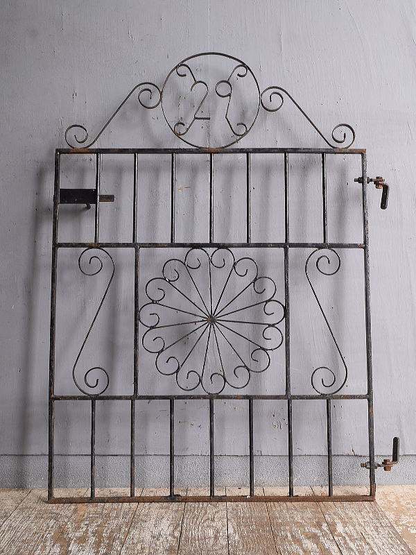 イギリスアンティーク アイアンフェンス ゲート柵 ガーデニング 12323