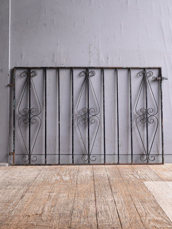 イギリスアンティーク アイアンフェンス ゲート柵 ガーデニング 12332
