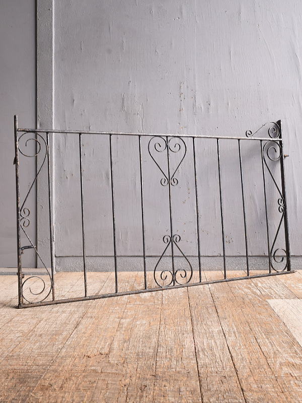 イギリスアンティーク アイアンフェンス ゲート柵 ガーデニング 12335