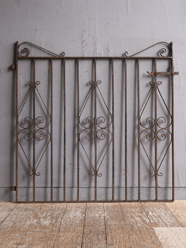 イギリスアンティーク アイアンフェンス ゲート柵 ガーデニング 12338