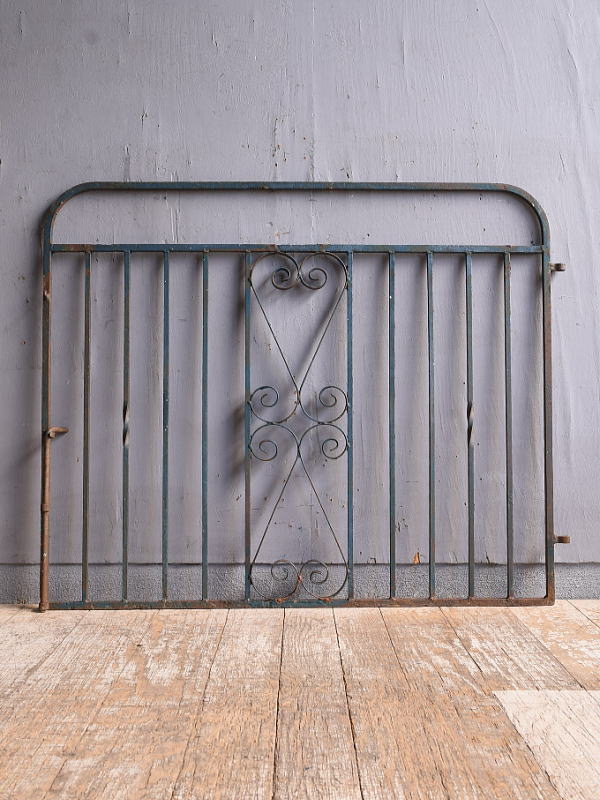 イギリスアンティーク アイアンフェンス ゲート柵 ガーデニング 12355